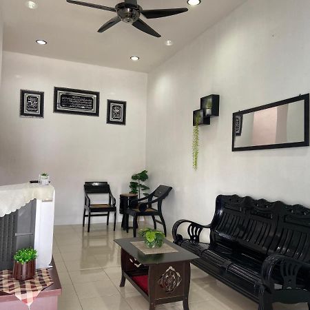 Abg Long Fadhil Homestay Сунгай Петани Екстериор снимка
